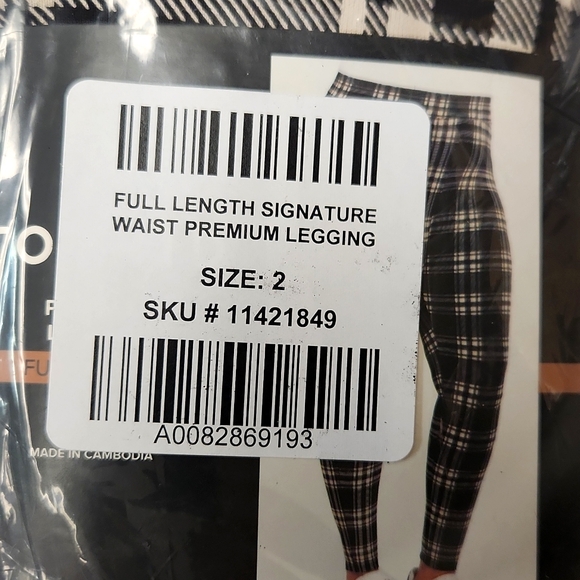 ❤️NWT VINTAGE TORRID LEGGING - LOVELY PLAID - COMFORT WAIST - OPAQUE - PLUS SIZE - Picture 5 of 13